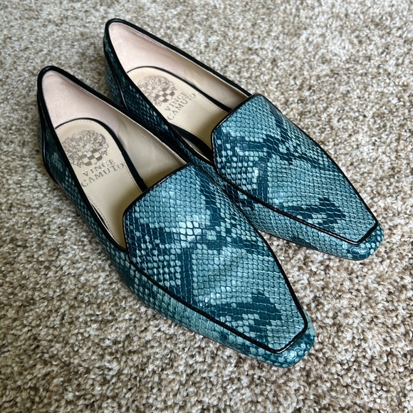 Vince Camuto Kallassa Leather Loafer - Picture 2 of 8